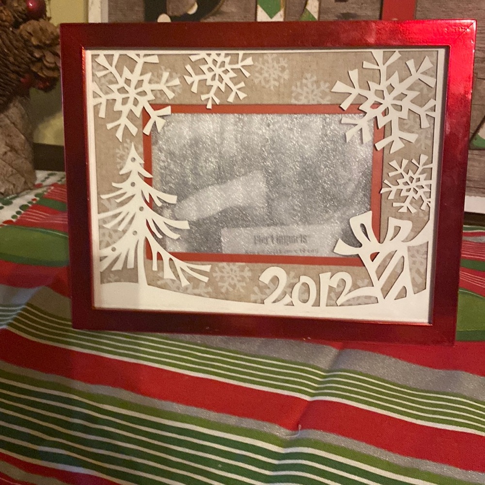 Pier 1  Christmas 2012 frame